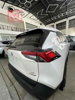 تۆیۆتا ڕاڤ 4